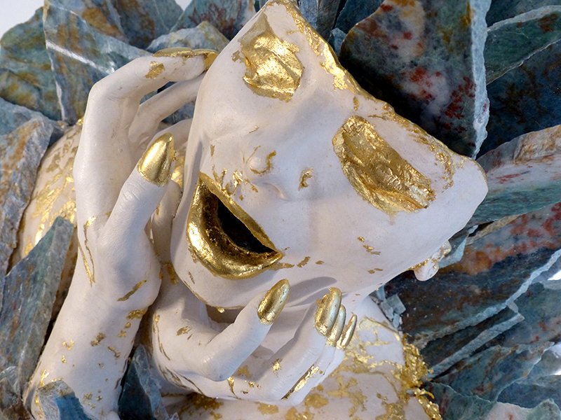 IZA, Isabelle Ardevol, woman contemporary artist, sculptress, art, Second Wave sculpture in acrylic resin, blue quartzite and gold leaf casted in 2020. Part of the In Chaotic lands serie, inspired by global warming and made carving recycled stone