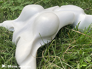 Isabelle Ardevol, Variation on taking of, marble sculpture representing a female torso