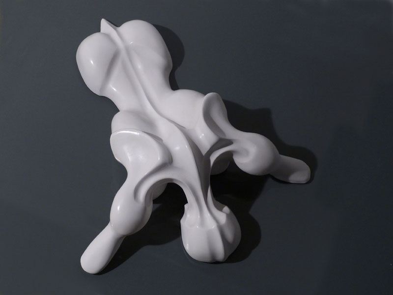 Sculpture appelée l'Ange Déchu de IZA - Isabelle Ardevol - Sculpteur contemporain basé à Lausanne. Peut aussi être réalisée en marbre. Plus d'info sur www.sculpteur.eu