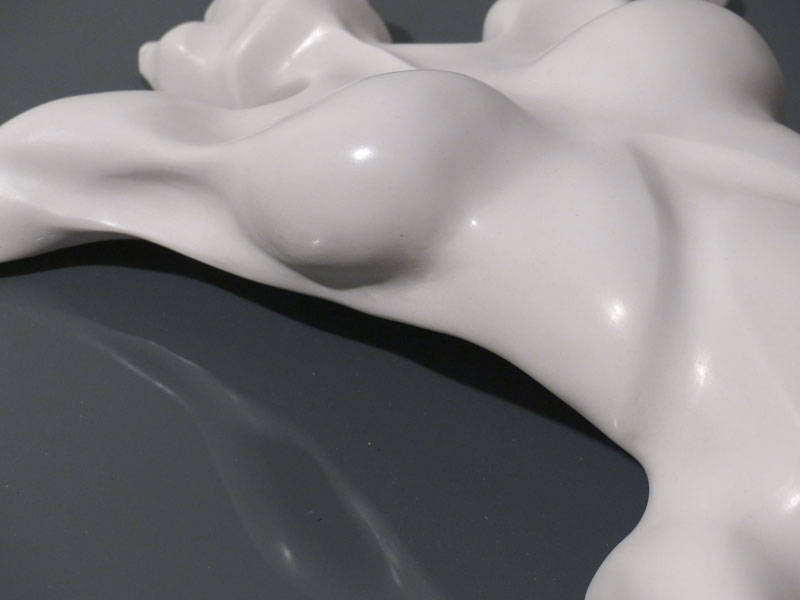 Isabelle Ardevol, Taking off, accrylic resin sculpture, 2012. Represents a woman body It's part of the Emergence serie