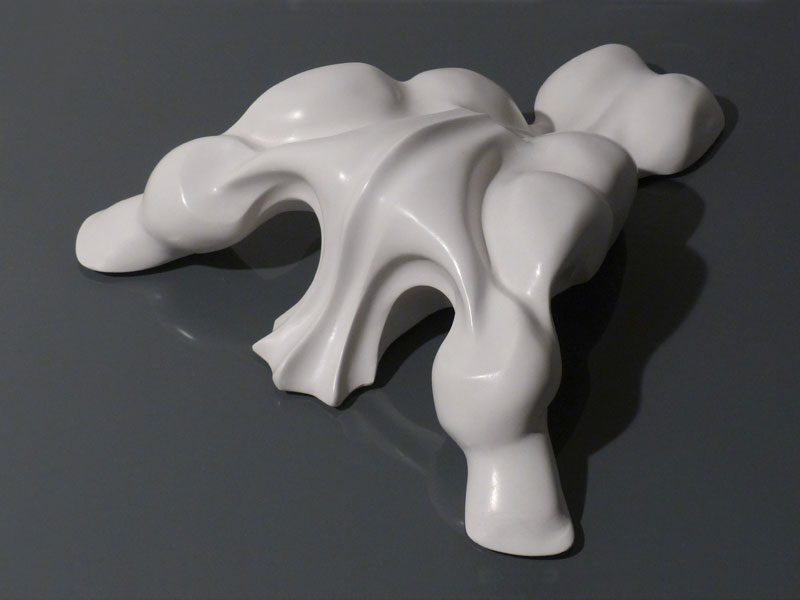 Sculpture appelée Lui de IZA - Isabelle Ardevol - Sculpteur contemporain basé à Lausanne. Peut aussi être réalisée en marbre. Plus d'info sur www.sculpteur.eu