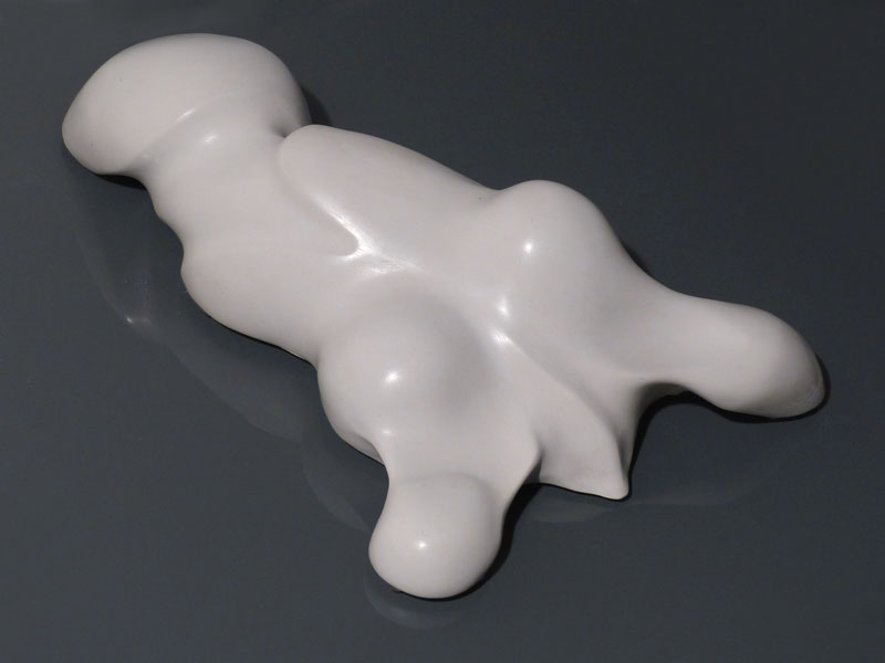 Isabelle Ardevol, Towards a new world represents a female body in the process of turning of. sculpture casted in 2012 in acrylic resin. part of the Emergence serie