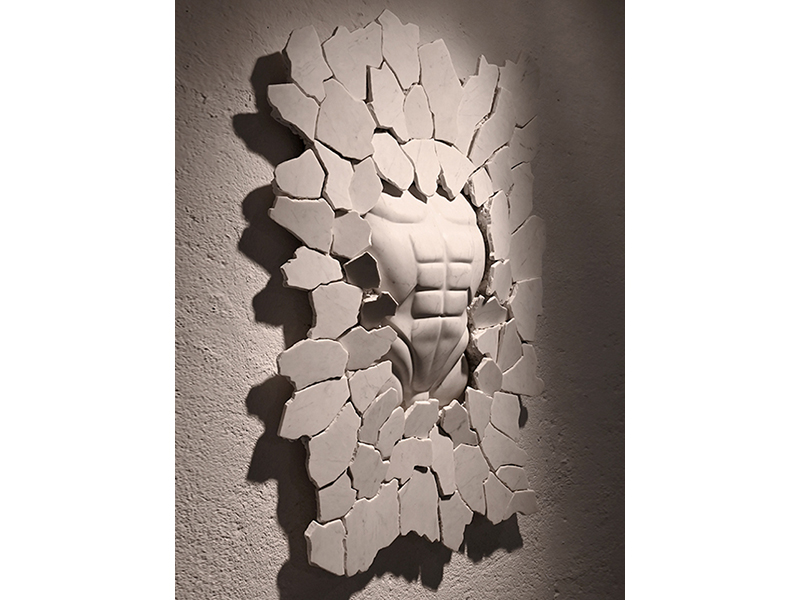 IZA, Isabelle Ardevol, femme artiste contemporain, sculpteure, sculptrice, art En-Terres Andalouses, serie En Terres confinees, marbre blanc de carrare - 2020